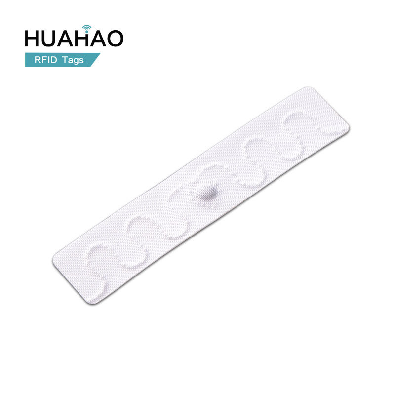 UHF RFID Laundry Tag Huahao Manufacturer Custom Long Reading Range Soft Fabric for Clothes Control